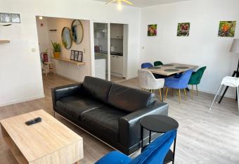 Vilvoorde city center has Balcony rooms