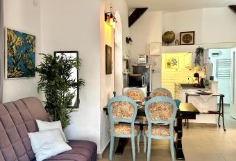 Apartment with a separate entrance and a large courtyard has Balcony rooms