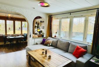 Rustic Haven Bed and Breakfast allows 18 year olds to book a room