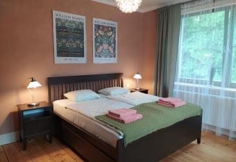 Apartm  ny Pod hradbami K  ivokl  t has Balcony rooms