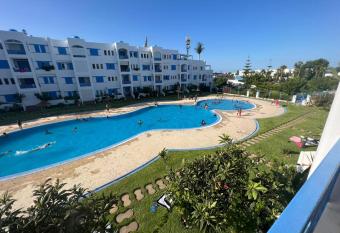 Un bel appartement    Jawhara Smir, Marina Smir has Balcony rooms