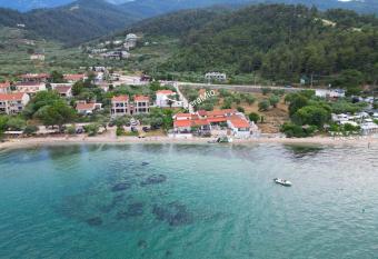 CeraMio Suites has Balcony rooms