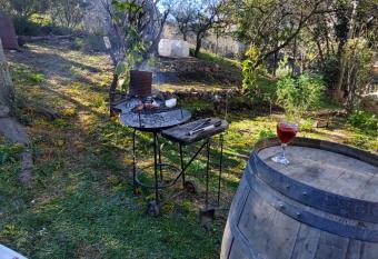 Balcones de Liniers allows 18 year olds to book a room