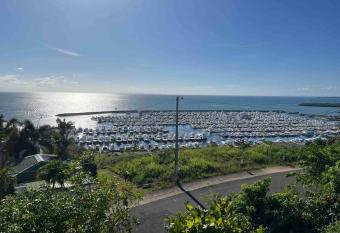 Glo   s Ocean View has Balcony rooms