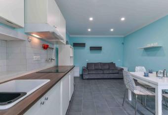 Bilocale Rio Marina, Isola d Elba allows 18 year olds to book a room