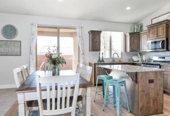 Rock Canyon Oasis with Community Pool! has rooms with a private hot tub