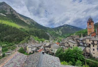 Tende Vacances has Balcony rooms