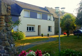 Chambres d h  tes La Pinderie has Balcony rooms