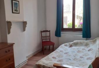 House near the sea allows 18 year olds to book a room