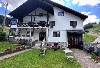 Pensiunea Rodica has Balcony rooms