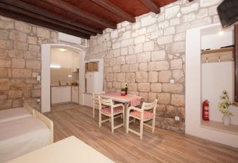 Apartment Chupa has Balcony rooms