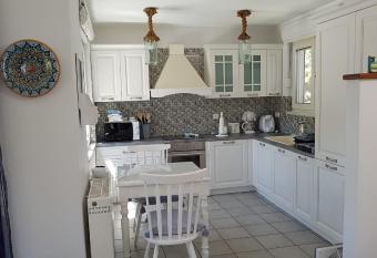 Villa Limani Pasa has Balcony rooms