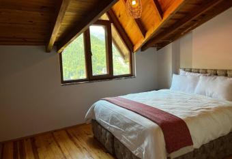                                       Uzung  l has Balcony rooms