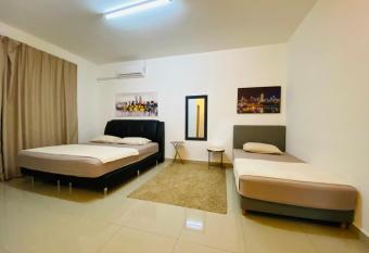 Alyn Home Kluang I Netflix Wifi Coway has Balcony rooms