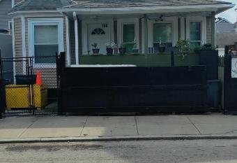 Cozy, spacious and peaceful has Balcony rooms