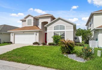 Beautiful, Luxurious Getaway! allows 18 year olds to book a room