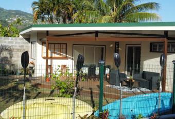 Kai Palmer Lodge has Balcony rooms