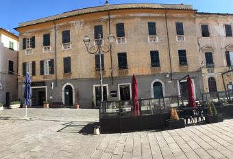 Matteotti 45 allows 18 year olds to book a room