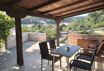 Apartment Liki has Balcony rooms