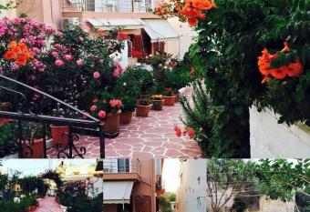 Margarita Studios has Balcony rooms