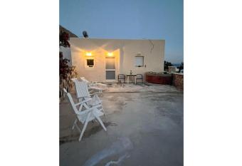 Santocarma has rooms with a private hot tub