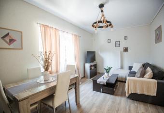 Sea Zen Guesthouse has Balcony rooms