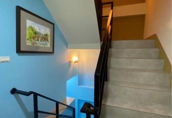                 allows 18 year olds to book a room