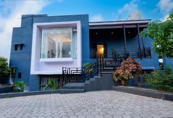 Zareen Villa Hill View has Balcony rooms