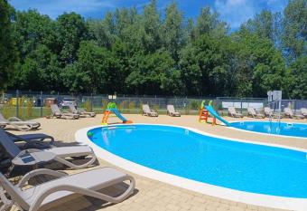 Horyzont Apartamenty- Apartament prywatny w Family Resort Dominikana allows 18 year olds to book a room