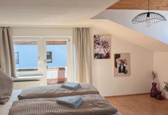 Mountain View Apartment has Balcony rooms