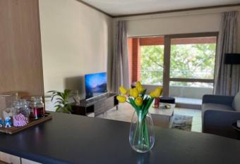 Stunning 1 bedroom apartment has Balcony rooms