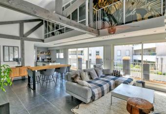 Appartement luxueux - La Baule has Balcony rooms