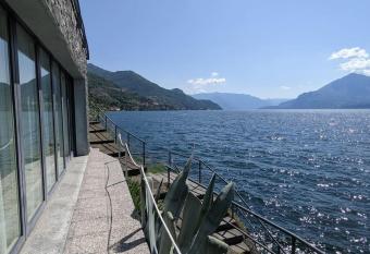 The House on the river lake allows 18 year olds to book a room