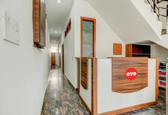 OYO 81541 Hotel Triple S allows 18 year olds to book a room