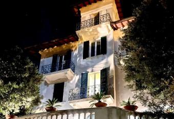 Appartamento in villa d epoca vista Lago Trasimeno has Balcony rooms