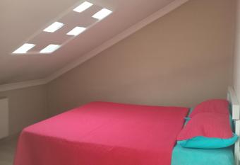 G  nl  k veya haftal  k kiral  k daire has Balcony rooms