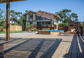 Ocean Garden Surf Lodge allows 18 year olds to book a room