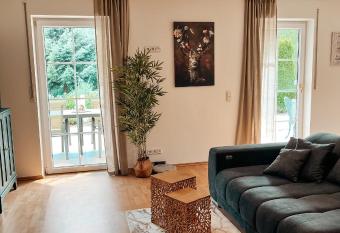 Panorama-Refugium has rooms with a private hot tub