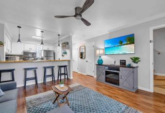 Okaloosa Island Beach Access Boardwalk 1br Retreat allows 18 year olds to book a room