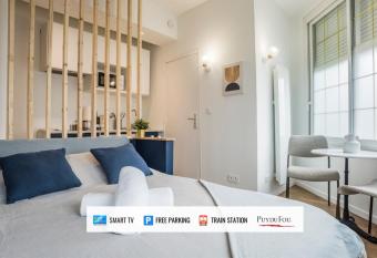 Blue Dream Suite allows 18 year olds to book a room