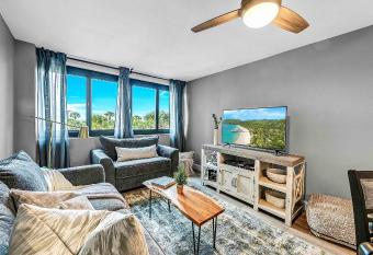 Luxury Destin 1BR Jetty East Beach Resort Condo has rooms with a private hot tub