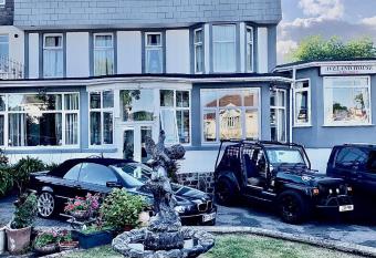 Aveland House has Balcony rooms