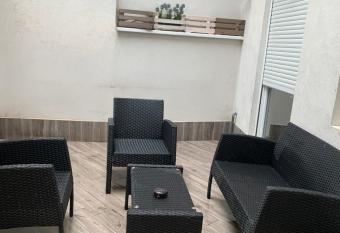 Etoile has Balcony rooms