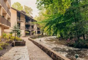 Timber Ridge 108 K allows 18 year olds to book a room