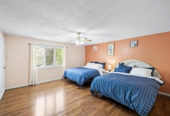 Lola Dynasty has Balcony rooms