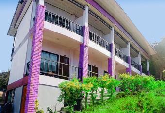 View Garden Resort has Balcony rooms