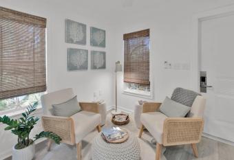 Escape to Heart of Grayton Beach in Cozy Cottage allows 18 year olds to book a room