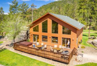 Lodge AT Palmer Gulch has Balcony rooms