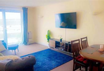 Richard   s apartment has Balcony rooms