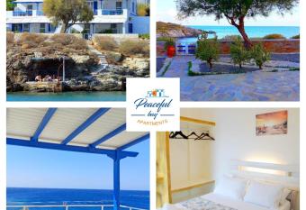 Peaceful Bay has Balcony rooms